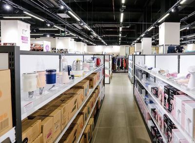 唯品会 鞋子零售的创新与挑战