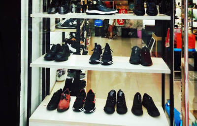 二线鞋商的返乡手记 线下店面不景气，我如何自学探索“新零售”破局